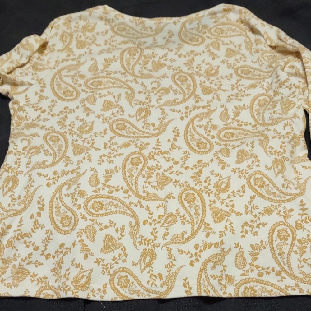 NWT Croft & Barrow Cream and Gold Paisley Long Sleeve Top - Picture 2 of 3